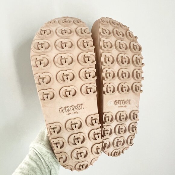 Gucci G logo interlocking rubber slides - Picture 3 of 7
